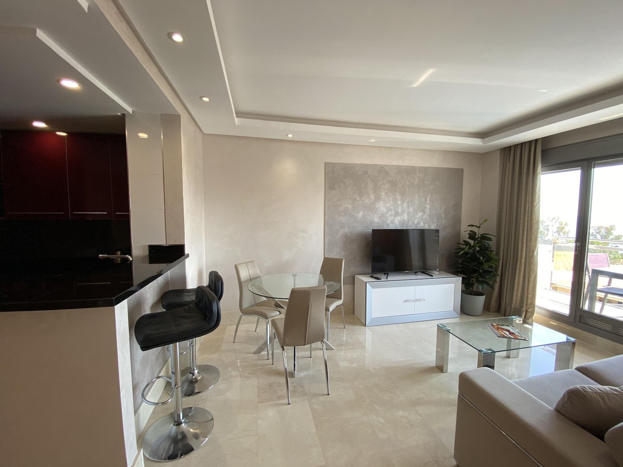 بينالماذينا Artplatinum Suites & Apartments المظهر الخارجي الصورة