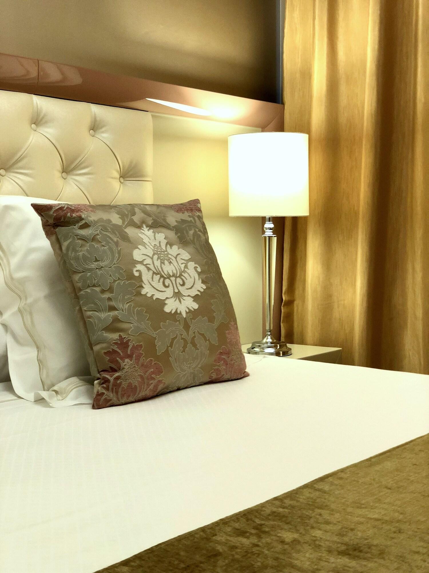 بينالماذينا Artplatinum Suites & Apartments المظهر الخارجي الصورة